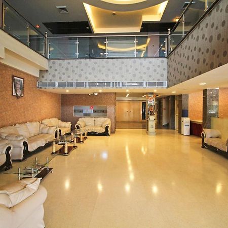 Capital O 7331 Hotel Downtown New Delhi Luaran gambar