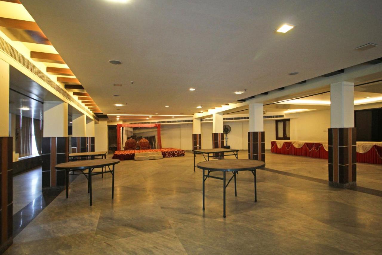 Capital O 7331 Hotel Downtown New Delhi Luaran gambar