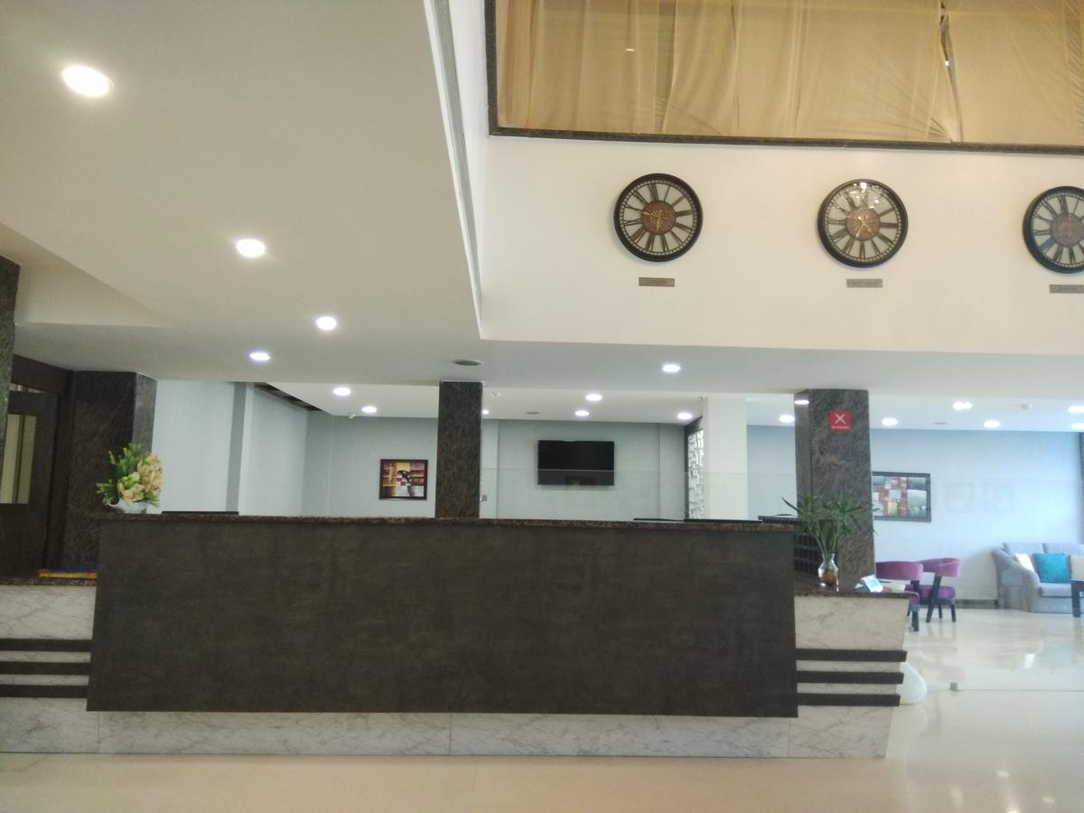Capital O 7331 Hotel Downtown New Delhi Luaran gambar