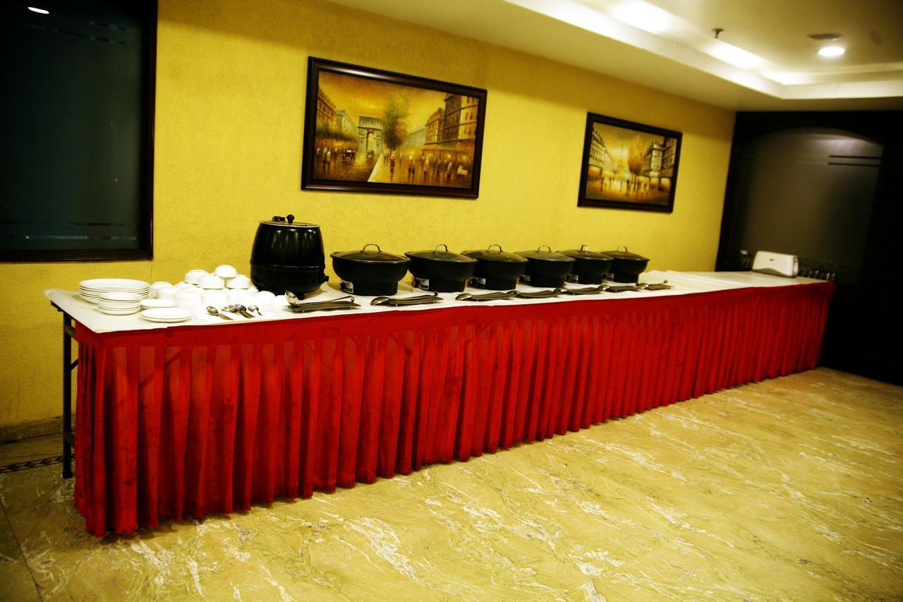 Capital O 7331 Hotel Downtown New Delhi Luaran gambar