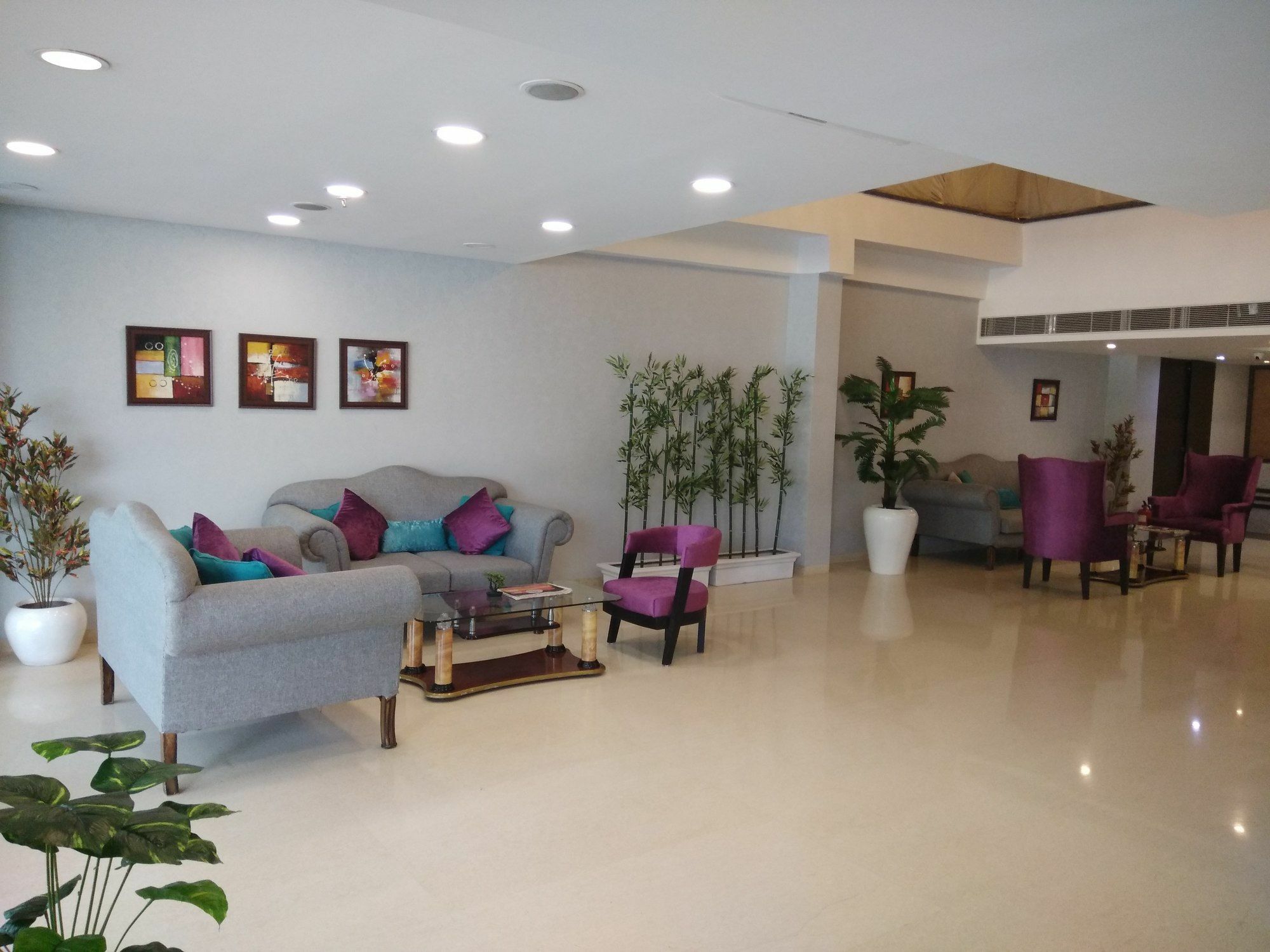 Capital O 7331 Hotel Downtown New Delhi Luaran gambar