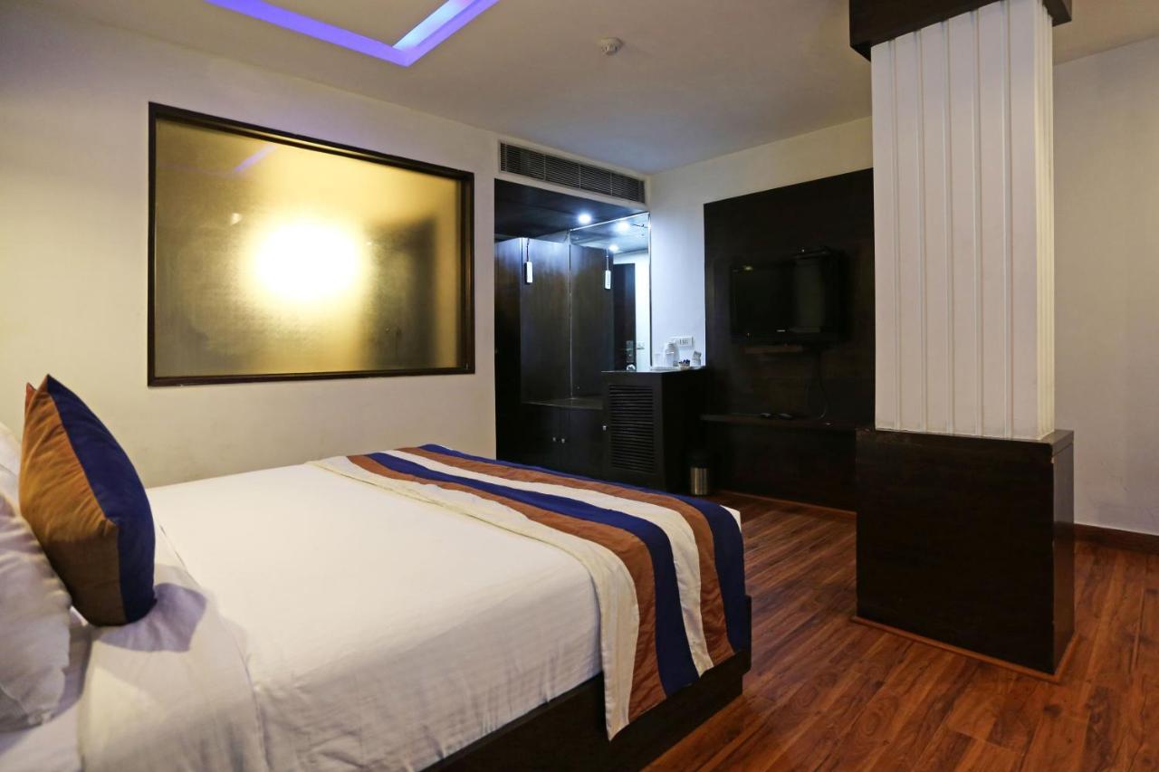 Capital O 7331 Hotel Downtown New Delhi Luaran gambar